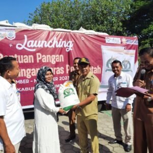 12.863 KPM di KSB Terima Bantuan Pangan Tahap II Tahun 2023