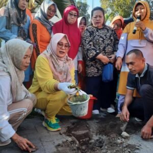 Kurangi Sampah, Wabup Luncurkan Gerakan PESK
