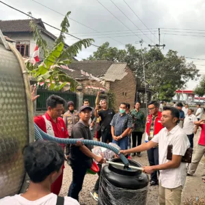 Pertamina Cek Sampel Air Sumur Warga yang Diduga Tercemar BBM