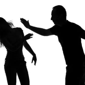 Diduga Jadi Korban KDRT, Seorang IRT Dilarikan ke RSUD Sumbawa