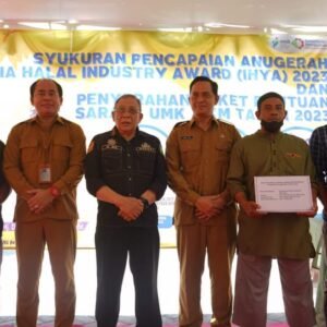 Pemda Sumbawa Beri Bantuan Pada Ratusan Kelompok UKM/IKM