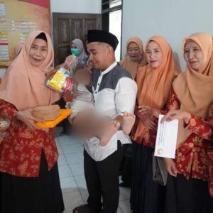 HUT ke 24, DWP Kabupaten Sumbawa Gelar Sunat Massal