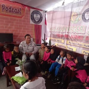 Siswa PAUD Hingga SD Belajar di Booth Pameran Kejaksaan Negeri Sumbawa Barat