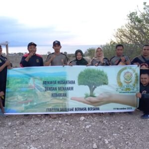 Serentak se Nusantara, FK-BPPPN Sumbawa Tanam Pohon di Samota