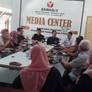 Jelang Masa Kampanye Pemilu 2024, Bawaslu Sumbawa Rakor Penertiban APS