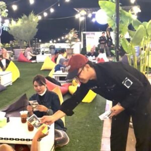 Kanim Sumbawa Sebarkan Informasi Keimigrasian di Ruang Publik