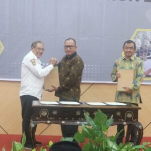 Bupati Sumbawa Terima Laporan Hasil Pemeriksaan Kinerja dari BPK NTB