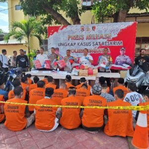 Polres Sumbawa Berhasil Ungkap 10 Kasus Narkoba, Amankan 12 Orang Tersangka