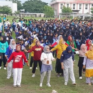 Ribuan Peserta Ikuti Senam Sehat Gemilang HUT Kabupaten Sumbawa