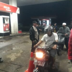 Patroli Dialogis, Polsek Sumbawa Antisipasi Praktek Kecurangan di SPBU