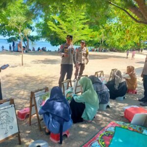 Polsek Sumbawa Pantau Aktivitas Masyarakat di Tempat Wisata