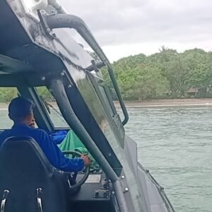 Sat Polairud Polres Sumbawa Laksanakan Patroli Pantai
