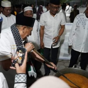 Bupati Sumbawa Buka Festival Malala Malam 1 Muharam 1446 H