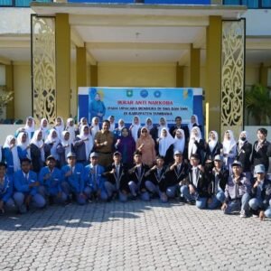 Ketua TP PKK Kabupaten Sumbawa Ajak Pelajar Jauhi Narkoba