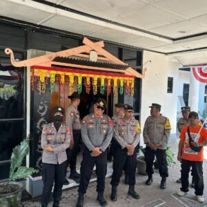Polres Sumbawa Siagakan 100 Personel Amankan Pandaftaran Pilkada 2024 di KPU
