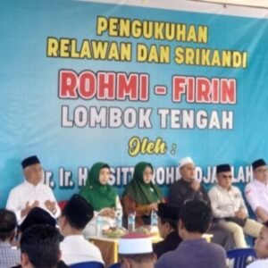 Relawan dan Posko Pemenangan Rohmi – Firin di Loteng Dikukuhkan