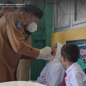 Bupati Sumbawa Tinjau Pelaksanaan PIN di Alas Barat