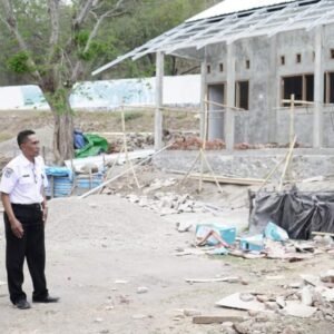 Wabup Monev Pembangunan di Beberapa Sekolah