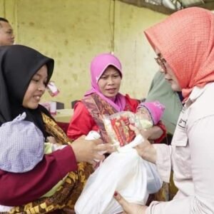 Wabup Bakti Stunting di Desa Baturotok