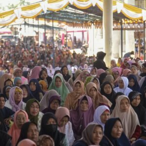 Puluhan Ribu Jamaah dan Alumni Ponpes Al Badriyah Sundak Sepakat Menangkan Zul-Uhel