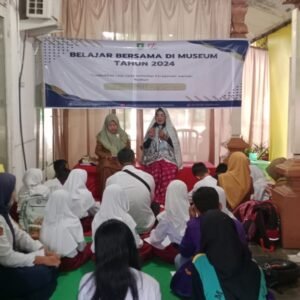 Dinas Dikbud Sumbawa Ajak Siswa Belajar di Museum Daerah