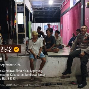 Jelang Pilkada, Polsek Plampang Tingkatkan Patroli Malam