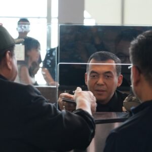 Dirjen Silmy Karim Jadi Petugas Konter Imigrasi Bandara Soetta