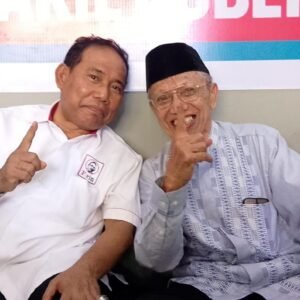 Tertarik dengan Program, Mantan Ketua MUI Sumbawa Ajak Pilih Rohmi – Firin