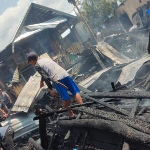 7 Rumah Terbakar di Desa Motong