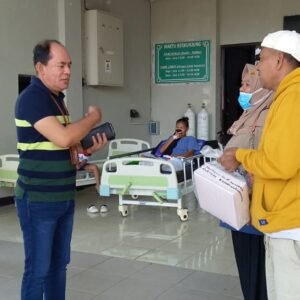 Investasi Sosial Abdul Rqfiq 16 Tahun Rutin Besuk Warga di Rumah Sakit 