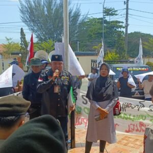 Duga Oknum Majelis Hakim Terima Suap, PN Sumbawa Digerudug Massa FPPK 