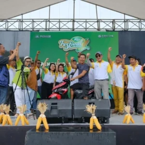 Sambut Musim Hujan, Festival Pioneer P27 Gajah Meriahkan Kecamatan Empang