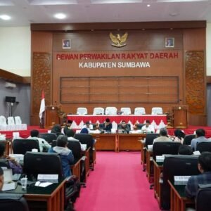 Pimpinan Dewan Jalin Sinergi dengan Tim Ahli DPRD Sumbawa