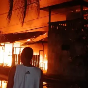 Kebakaran di Labuhan Sumbawa, 7 Rumah Hangus Terbakar