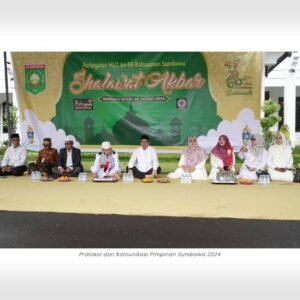Wabup Buka Kegiatan Sholawat Akbar di Halaman Kantor Bupati Sumbawa