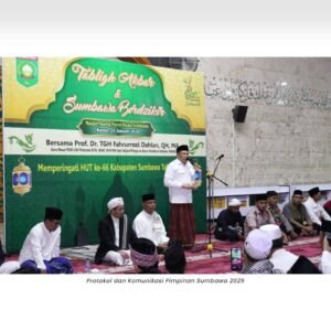 Tabligh Akbar dan Sumbawa Berdzikir Warnai Peringatan HUT ke-66 Kabupaten Sumbawa