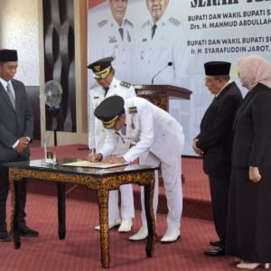 Sertijab Bupati dan Wakil Bupati : Estafet Pembangunan Menuju Sumbawa Unggul, Maju, dan Sejahtera