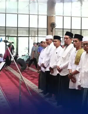 Bupati Sumbawa Lantik Pengurus Baru DKM Masjid Agung Nurul Huda