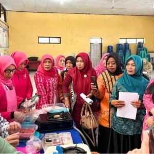 Ketua TP PKK Sumbawa Dorong Pemberdayaan Perempuan dari Dapur