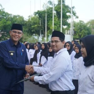 Serahkan SK 215 CPNS, Bupati Sumbawa Ingatkan Arah Pembangunan Daerah