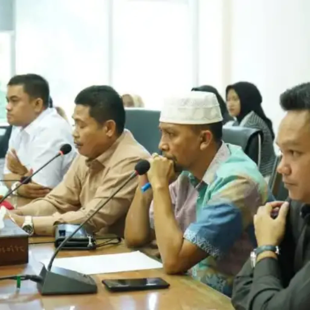 Bupati Sumbawa Blusukan ke Pasar Seketeng, DPRD Apresiasi Langkah Tangani Kios Kosong