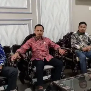 DPRD Sumbawa Soroti Pembenahan Pariwisata dan Persoalan Sampah untuk Tingkatkan PAD