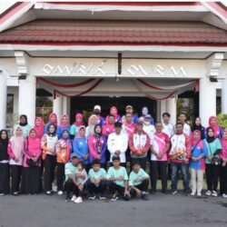 Lepas Kontingen FORNAS, Wabup Pesan Jaga Semangat Kebersamaan