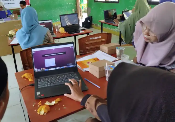 FKIP UNSA Latih Guru Pondok Pesantren Al-Mutmainnah Terapkan Deep Learning dan Digital Learning