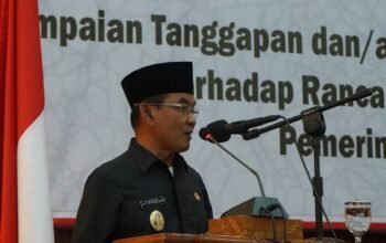 Wabup Sampaikan Jawaban Bupati Atas Pandangan Umum Fraksi Terhadap Dua Ranperda