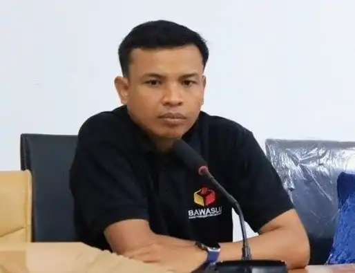 Sanapiah,S.Pd.,C.Med “Komisioner Bawaslu Kabupaten Sumbawa Periode 2023-2028