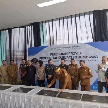 Kado HUT Sumbawa ke 67, Bupati Resmikan Gedung C dan H RSUD
