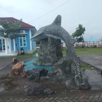 Taman Wisata Hiu Paus Tingkatkan Penghasilan dan Produktivitas UMKM