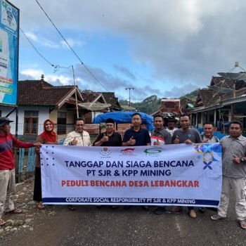 Respon Cepat, PT SJR Kirim Bantuan Pangan untuk Korban Banjir Lebangkar