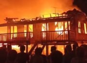 Dua Rumah Panggung Hangus Terbakar, 2 Orang Terluka Ditangani Puskesmas